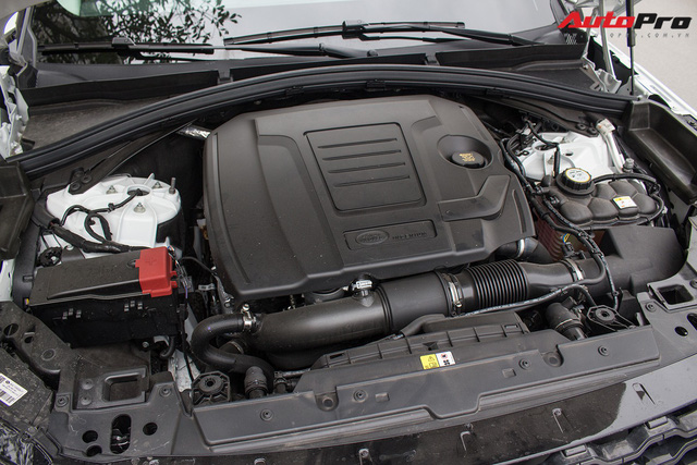 Khui công Range Rover Velar HSE P250 R-Dynamic đầu tiên tại Việt Nam Khui công Range Rover Velar HSE P250 R-Dynamic đầu tiên tại Việt Nam